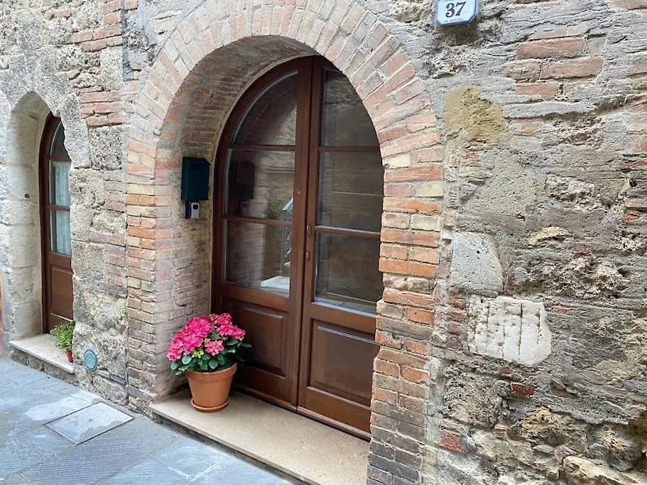 The Cave Villa Sarteano 0*,  Italy